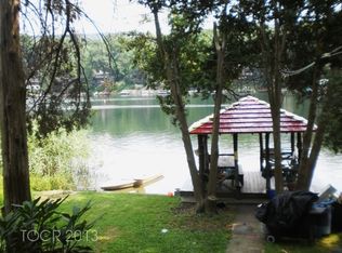 31 Main Beach Rd, Ringwood, NJ 07456