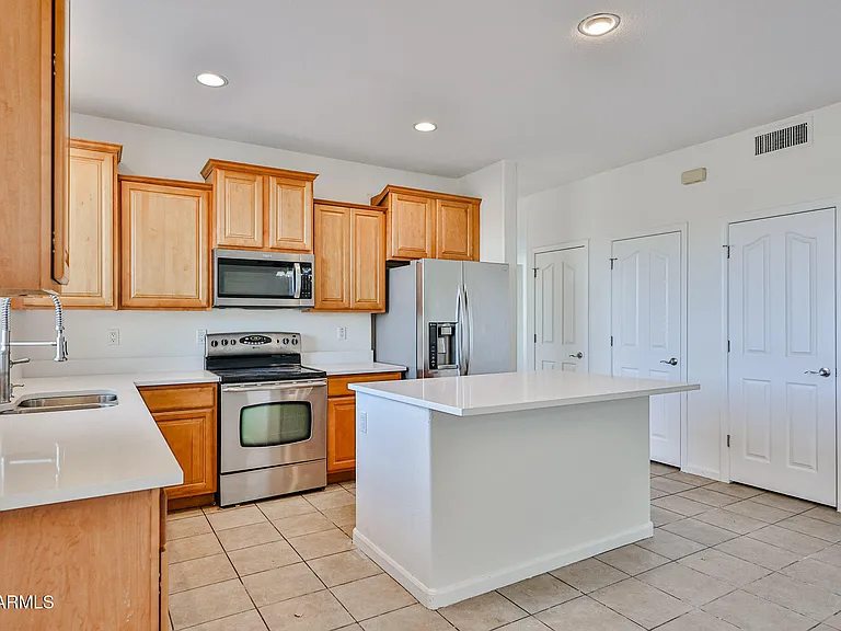 2237 N 135th Dr — Photo 4