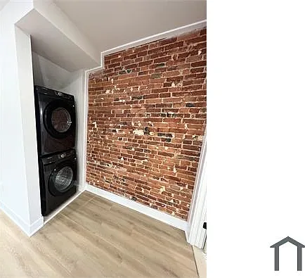 121 W Sharpnack St #2 — Photo 11