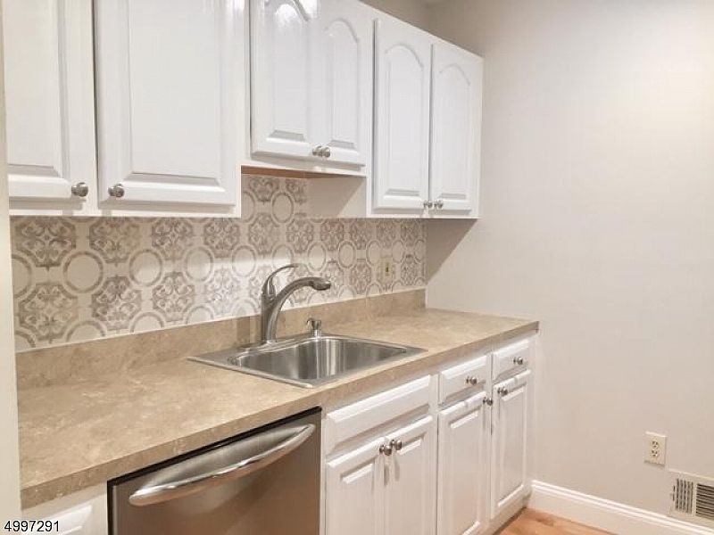 71 Heritage Ct Towaco, NJ, 07082 Apartments for Rent Zillow