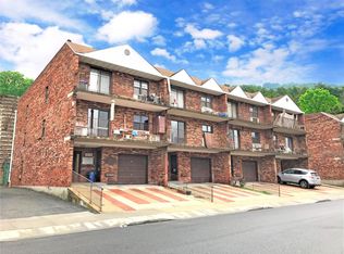 68-19 242nd St #36A, Little Neck, NY 11362