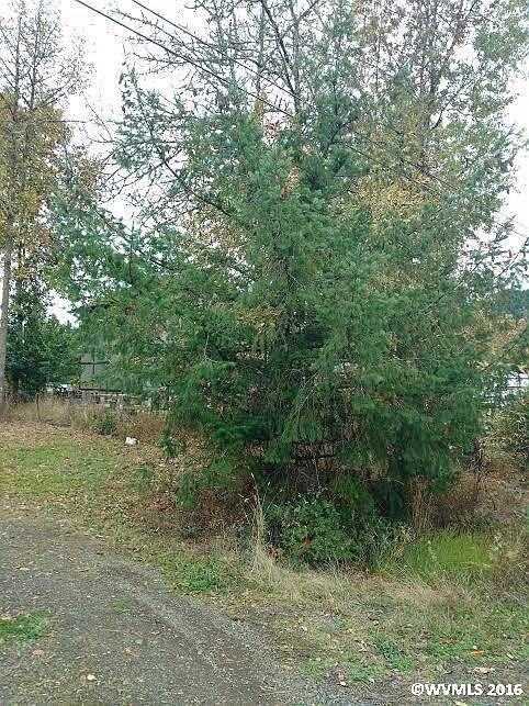 2nd image of 1083 38th Ave