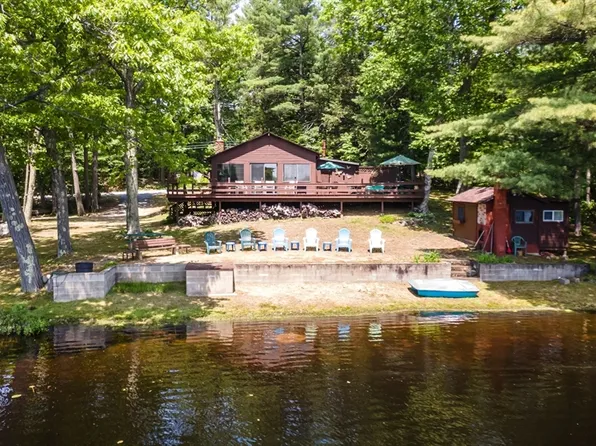 2400 W State Rd, Ashby, MA 01431