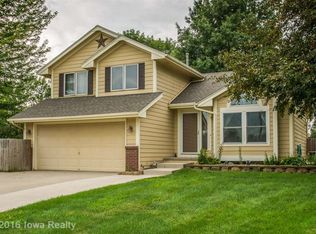 5105 Sycamore Dr, Pleasant Hill, IA 50327