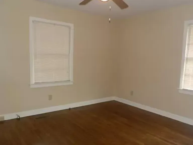 507 E Glenn Ave — Photo 2