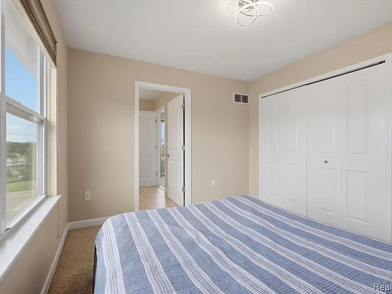 4810 E Stonegate Cir — Photo 24