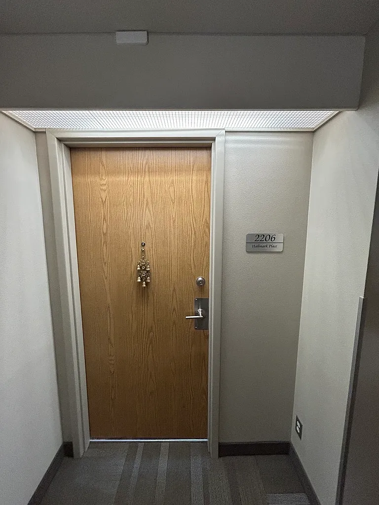 2206 - 311 6th Avenue North, Saskatoon Approx. 978 sq. ft. Furnished Condo | 2 Bedrooms | 1 Bathroom — Photo 2