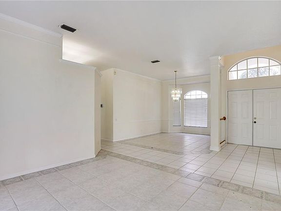 4th image of 13432 3rd Ave NE