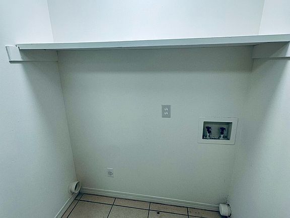 4th image of 500 Lincoln St #208-B