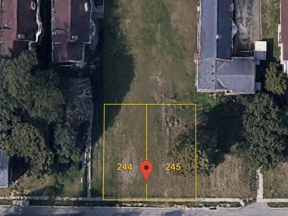 2nd image of 1616 Neilson Pl