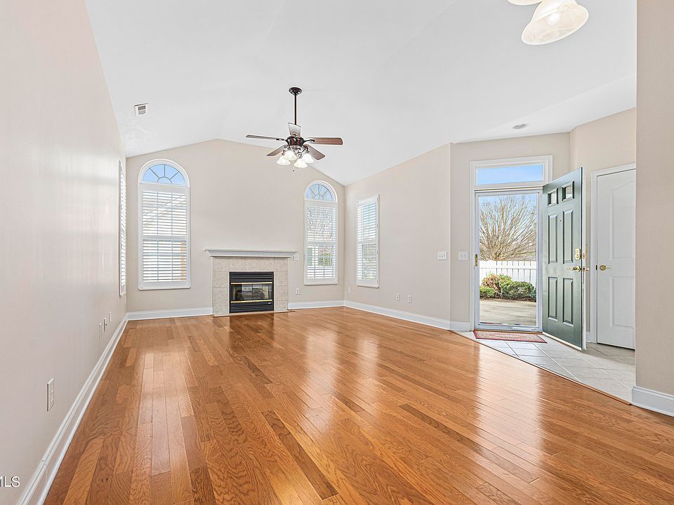 215 Avonlea Pl 215, Johnson City, TN 37604 Zillow