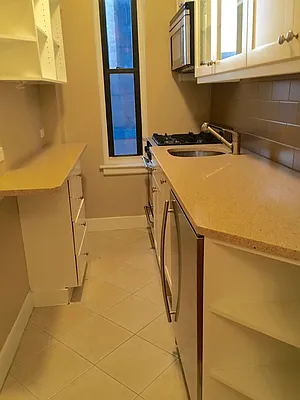 Sold by Lovett Realty, Inc. | media 12