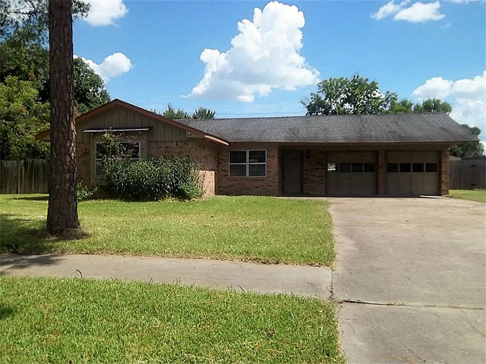 1st image of 13615 Lynnwood Ln