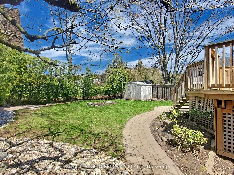 2055 Waters Edge Dr — Photo 32