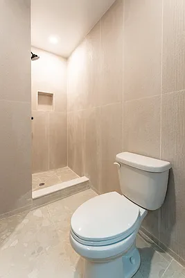 Rented by Yellowstone Equity Management Inc | media 44