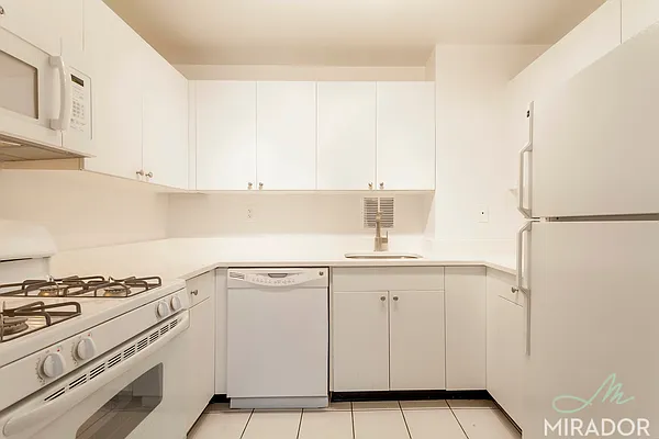 Rented by Mirador Real Estate | media 5