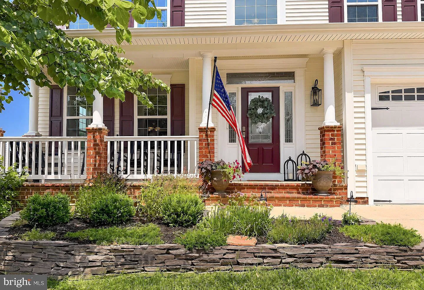 4 bed, 3.5 bath, 4834 sqft, $4,200 — Photo 4