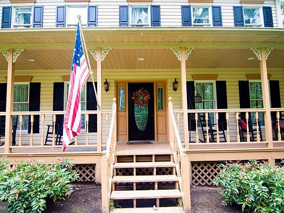 5th image of 1484 Stratford Ct