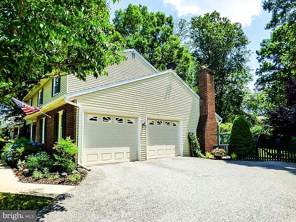 5th image of 695 Ensminger Dr