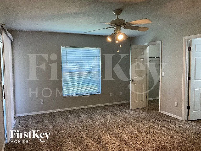 709 La Costa St — Photo 8