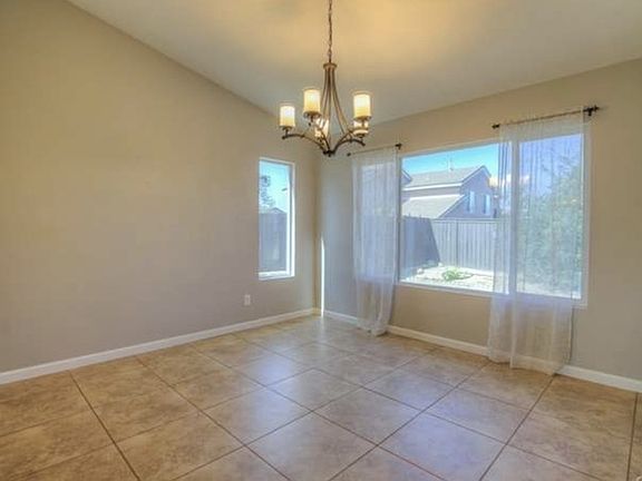 4th image of 36425 Cognac St
