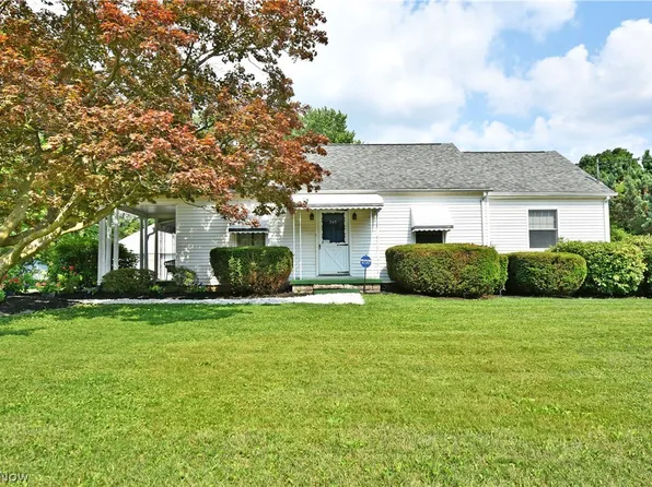 345 Hogarth Ave, Niles, OH 44446