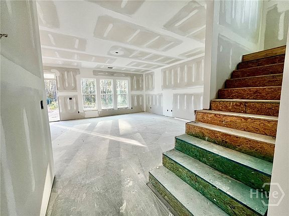 5th image of 154 Glendale Circle