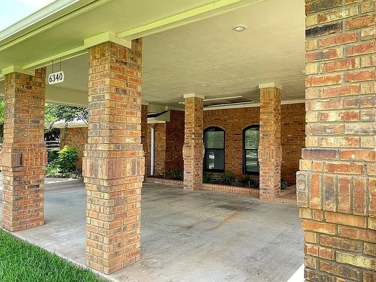 6340 Grauton Dr — Photo 46