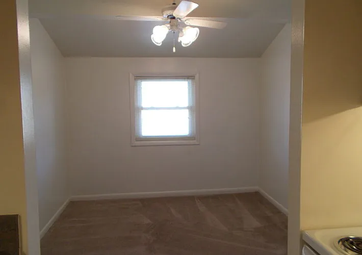 Meadows East — Photo 9