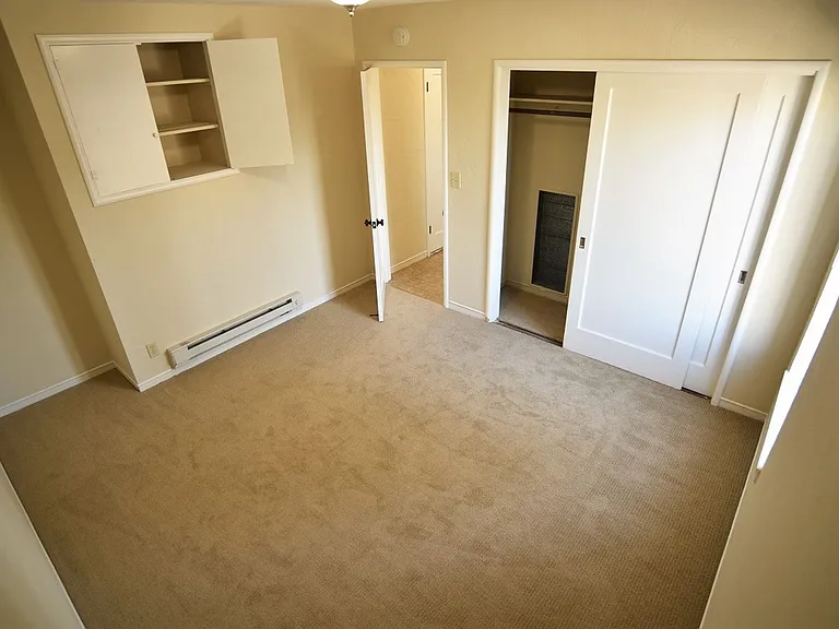 641 Oakland Ave — Photo 10