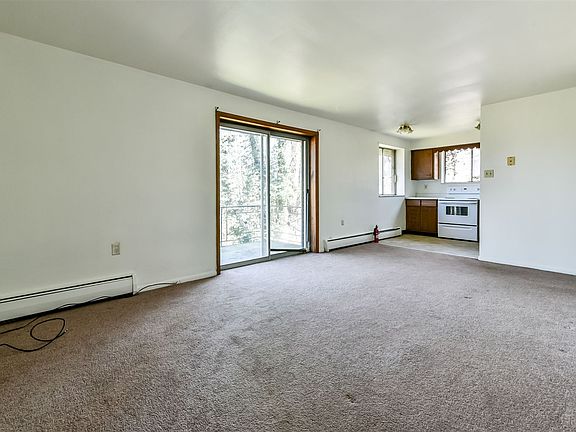 4th image of 20 Marwood Ave