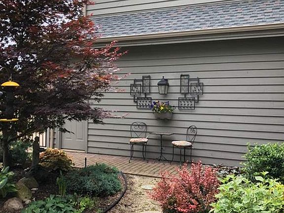 4th image of 813 Bittersweet Cove Dr