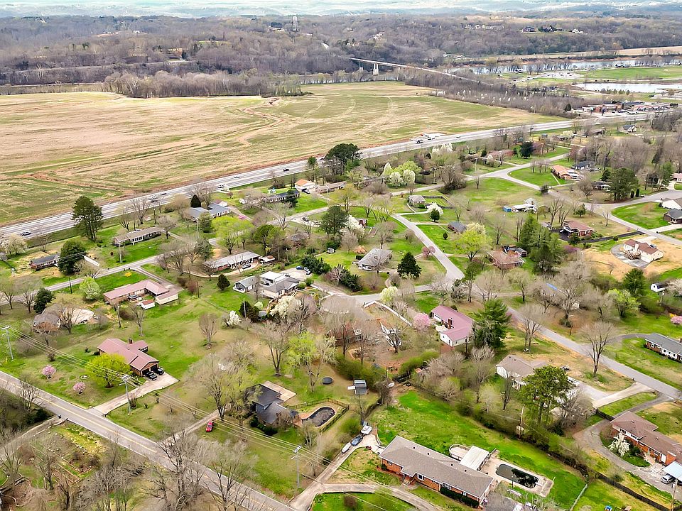 105 Hawkins Rd, Clarksville, TN 37040 MLS 2631765 Zillow