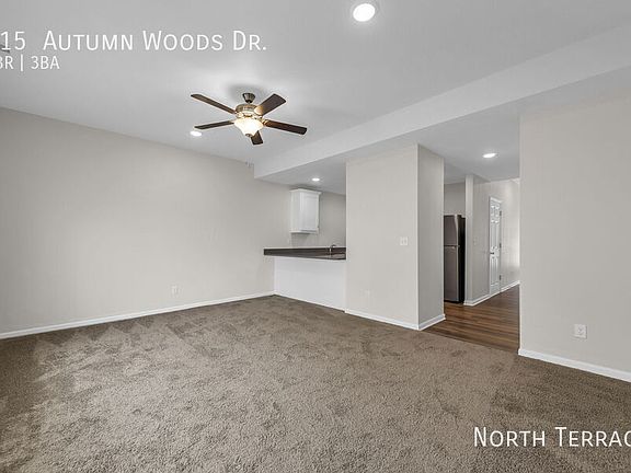 4th image of 215 Autumn Woods Dr