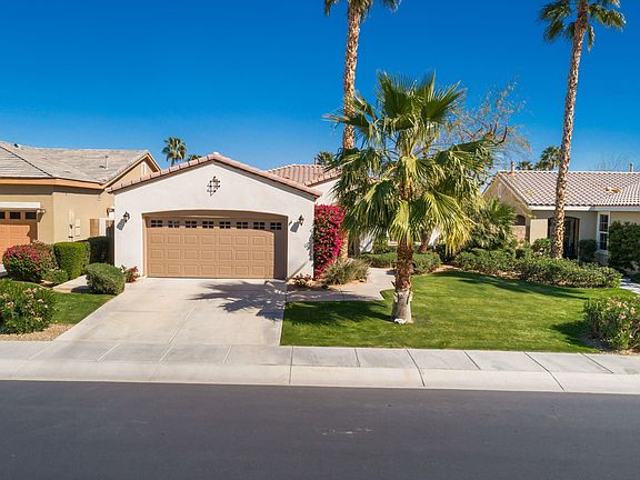 3rd image of 61210 Soaptree Dr