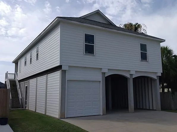 144 Tarpon St, Bayou Vista, TX 77563