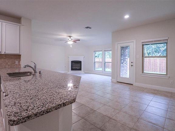 5th image of 1103 Freestone Dr