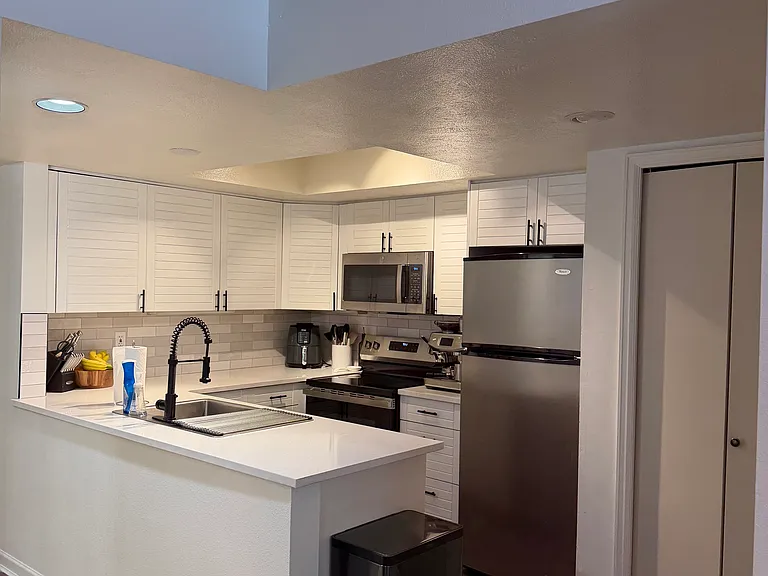 221 S Garfield St #104 — Photo 5