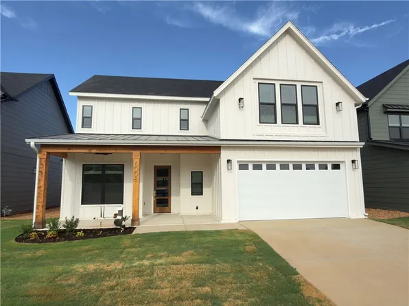6008 S 40th Pl, Rogers, AR 72758