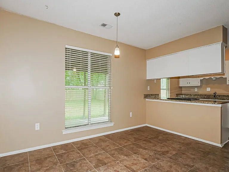 6635 Dunbarton Dr — Photo 6