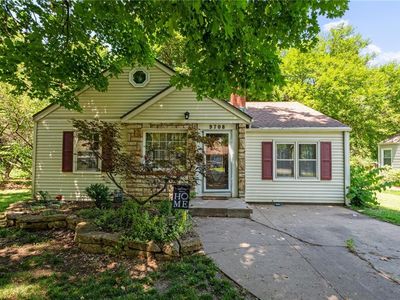 9708 E 68th St, Raytown, MO, 64133