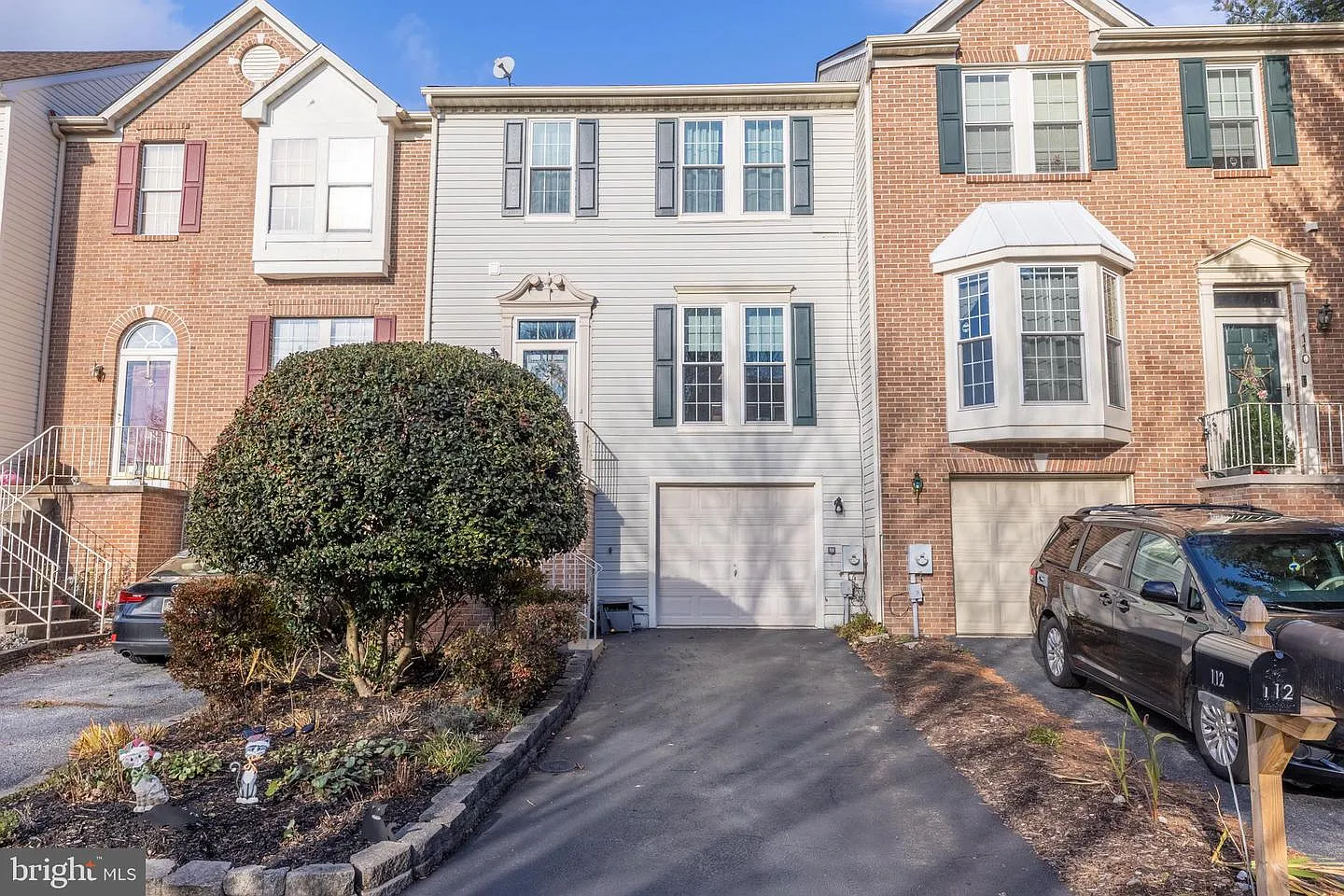 112 Monet Cir photo 1