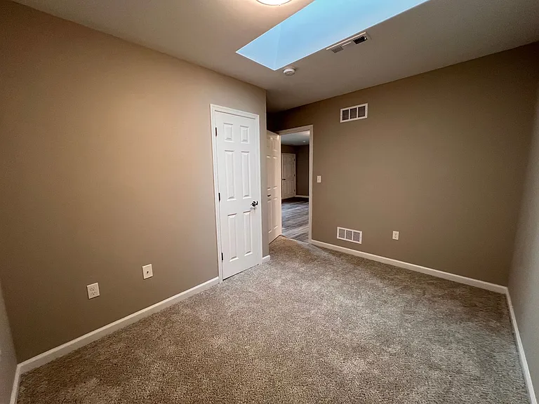 5477 Mauser St #C — Photo 8