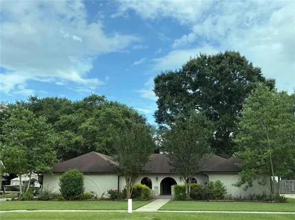 107 Paddington Dr, Lafayette, LA 70508