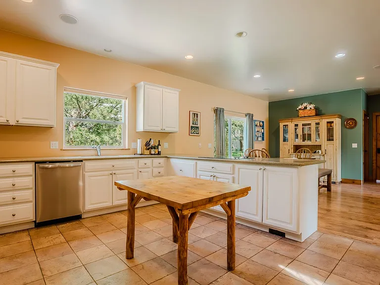 1311 Westridge Ct — Photo 13