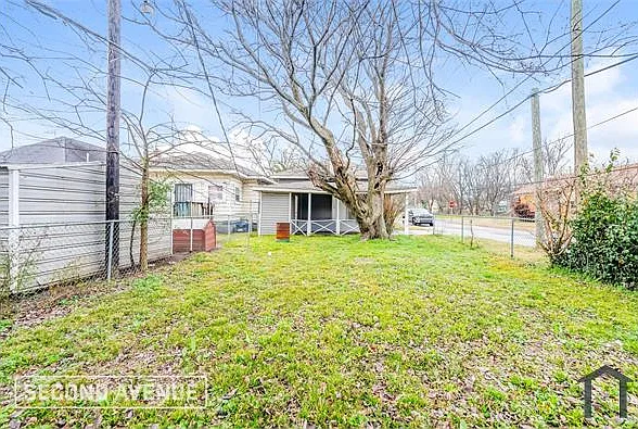 3201 Avenue E — Photo 20