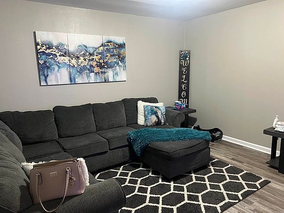 5th image of 1423 Belmoor Dr