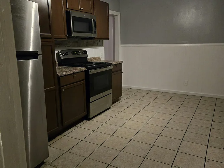 3602 Rose Dr #1 — Photo 3