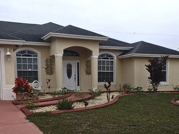 562 SW Nadell Avenue, Port St Lucie, FL 34953