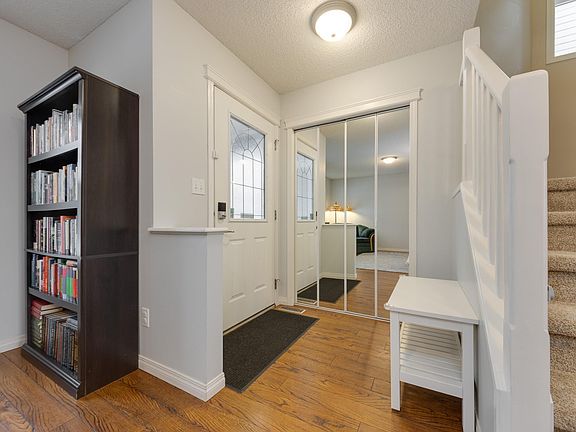 2nd image of 14 Summerland Way